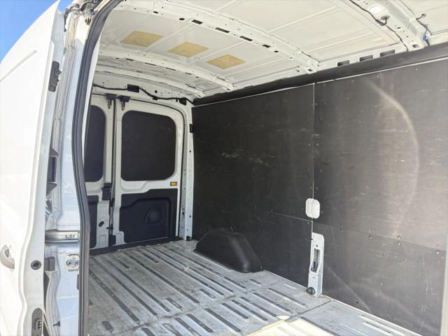 2023 Ford Transit Cargo Van Medium Roof w/LWB