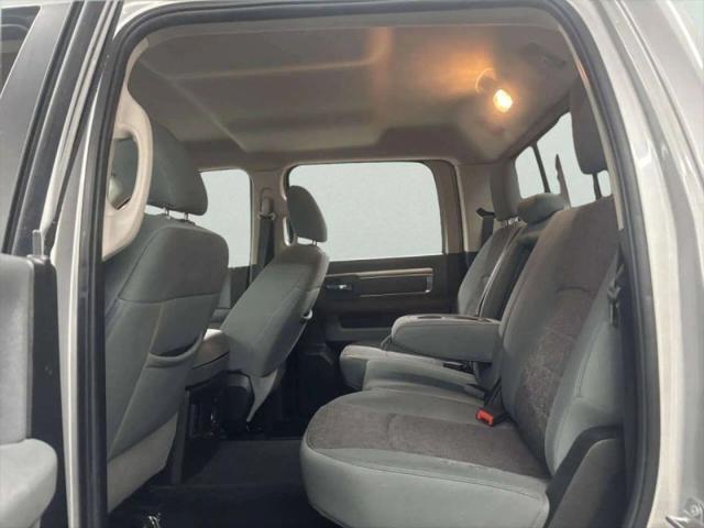 2017 Ram 1500 Big Horn Crew Cab 4x4 5'7" Box