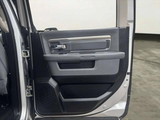 2017 Ram 1500 Big Horn Crew Cab 4x4 5'7" Box