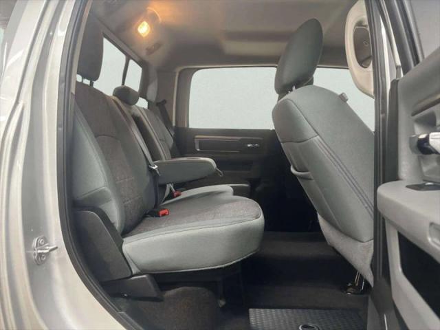 2017 Ram 1500 Big Horn Crew Cab 4x4 5'7" Box