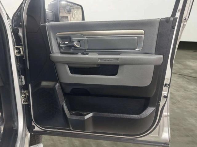 2017 Ram 1500 Big Horn Crew Cab 4x4 5'7" Box