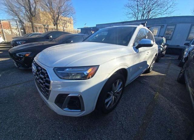 2022 Audi SQ5 Premium Plus TFSI quattro Tiptronic
