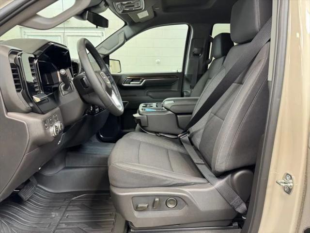 2026 GMC Sierra 1500 SLE Pickup 4D 6 1/2 ft