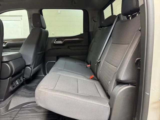 2026 GMC Sierra 1500 SLE Pickup 4D 6 1/2 ft