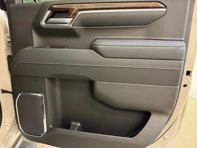 2026 GMC Sierra 1500 SLE Pickup 4D 6 1/2 ft