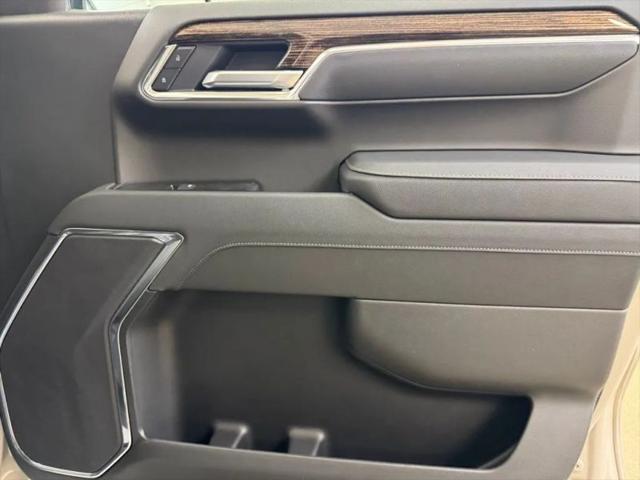 2026 GMC Sierra 1500 SLE Pickup 4D 6 1/2 ft