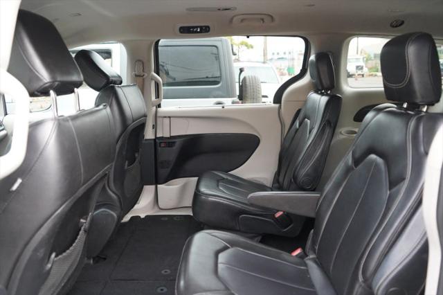 2021 Chrysler Voyager LXI