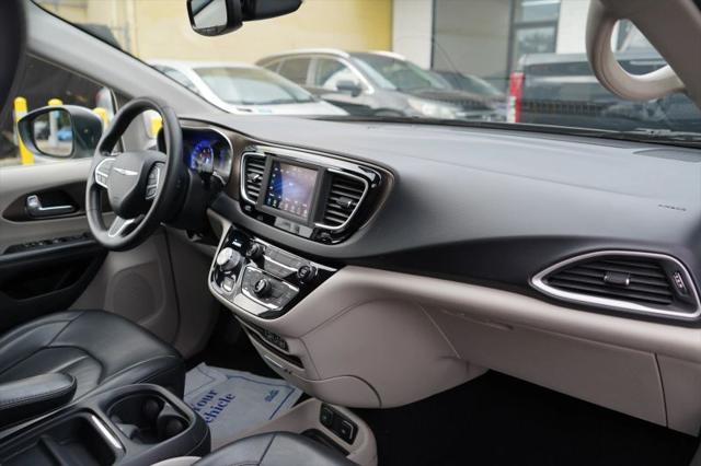 2021 Chrysler Voyager LXI