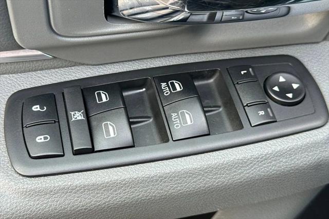 2018 Ram 1500 SLT Crew Cab 4x4 5'7" Box