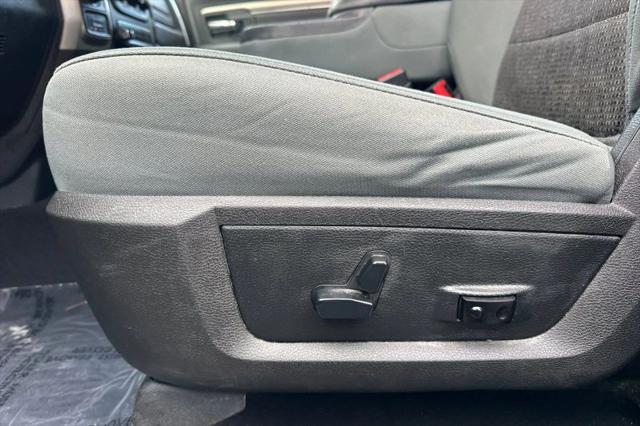 2018 Ram 1500 SLT Crew Cab 4x4 5'7" Box