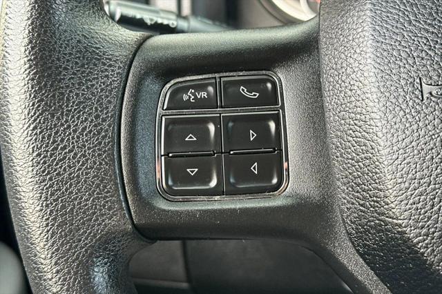 2018 Ram 1500 SLT Crew Cab 4x4 5'7" Box