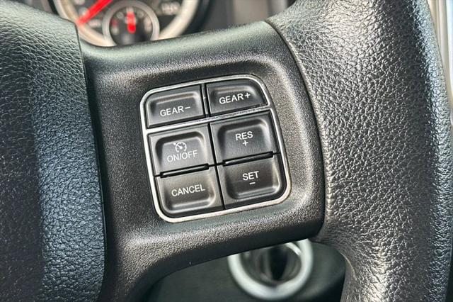 2018 Ram 1500 SLT Crew Cab 4x4 5'7" Box