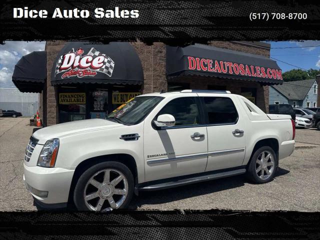 2008 Cadillac Escalade EXT Standard for sale in Lansing, MI