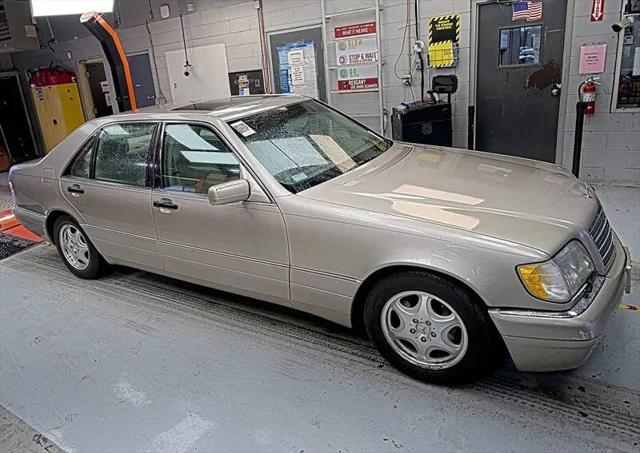 1997 Mercedes-Benz S 320 Base LWB