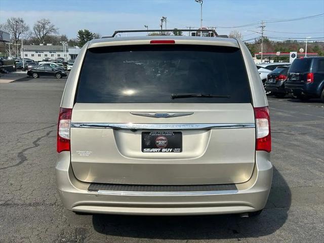 2015 Chrysler Town & Country Touring