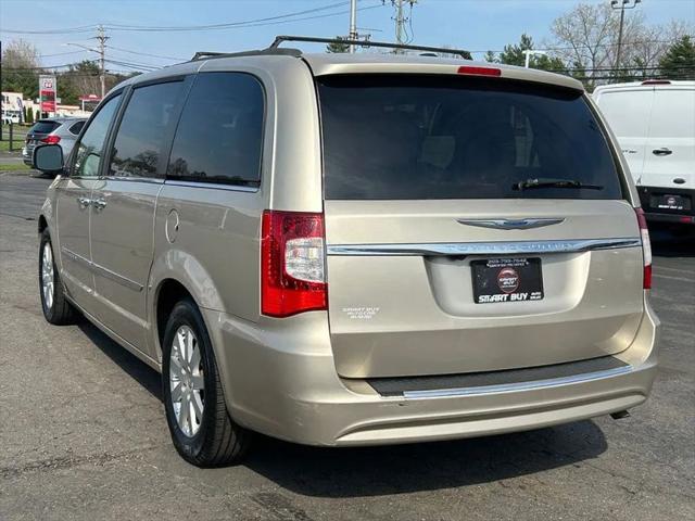 2015 Chrysler Town & Country Touring
