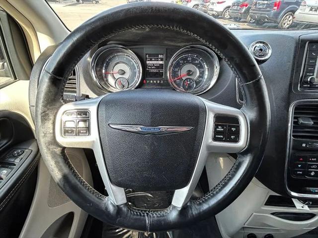 2015 Chrysler Town & Country Touring