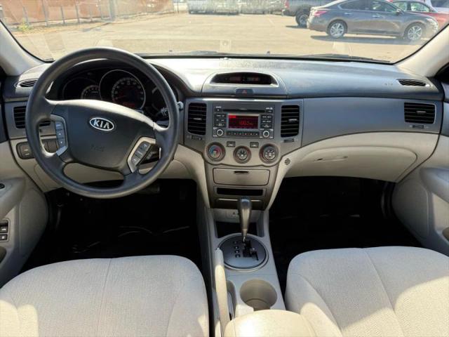 2010 Kia Optima LX