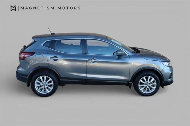 2021 Nissan Rogue Sport S FWD Xtronic CVT