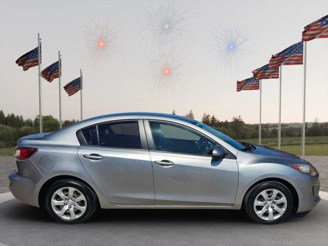 2013 Mazda Mazda3 i SV