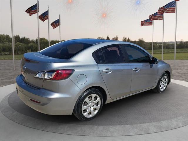 2013 Mazda Mazda3 i SV