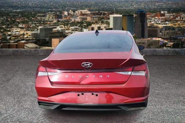 2021 Hyundai Elantra SE