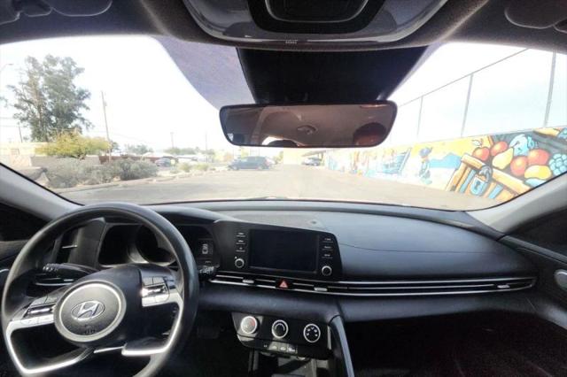 2021 Hyundai Elantra SE