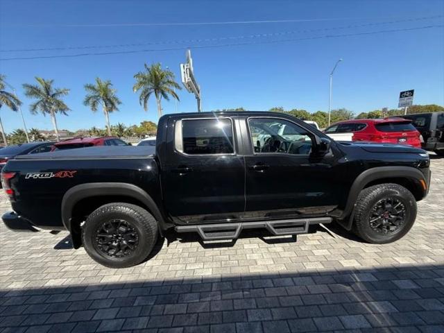 2022 Nissan Frontier Crew Cab PRO-4X 4x4