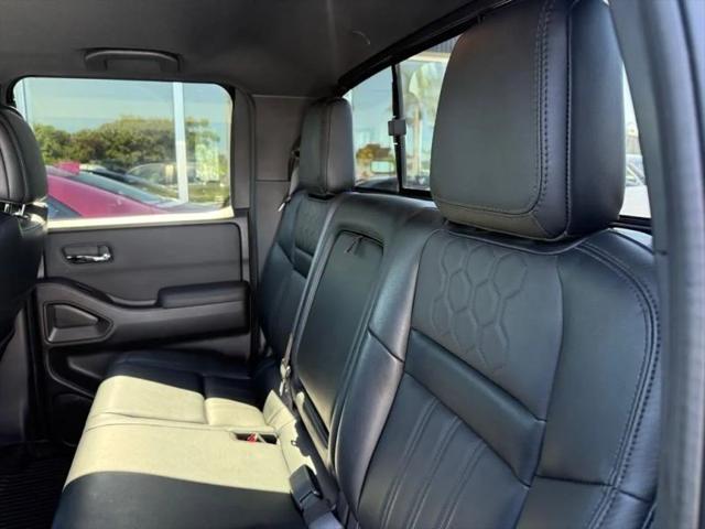 2022 Nissan Frontier Crew Cab PRO-4X 4x4