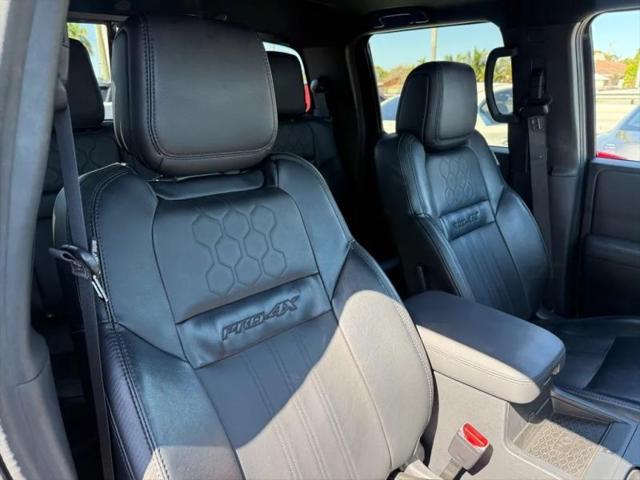 2022 Nissan Frontier Crew Cab PRO-4X 4x4