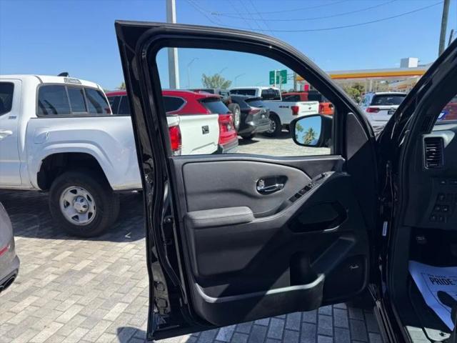 2022 Nissan Frontier Crew Cab PRO-4X 4x4