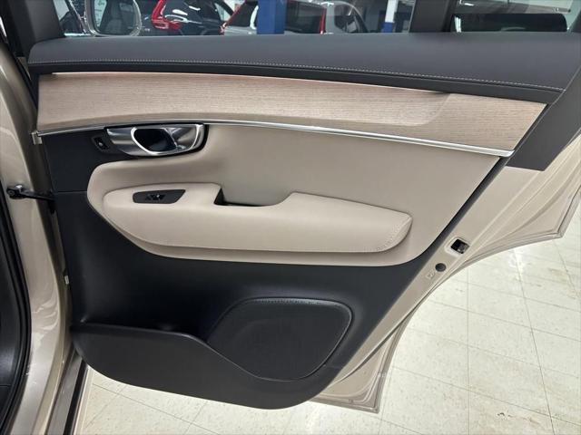 2026 Volvo XC90 Plus, B6 AWD Gas (mild hybrid), Gasoline, Bright, 7 Seats