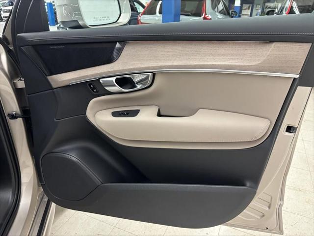2026 Volvo XC90 Plus, B6 AWD Gas (mild hybrid), Gasoline, Bright, 7 Seats