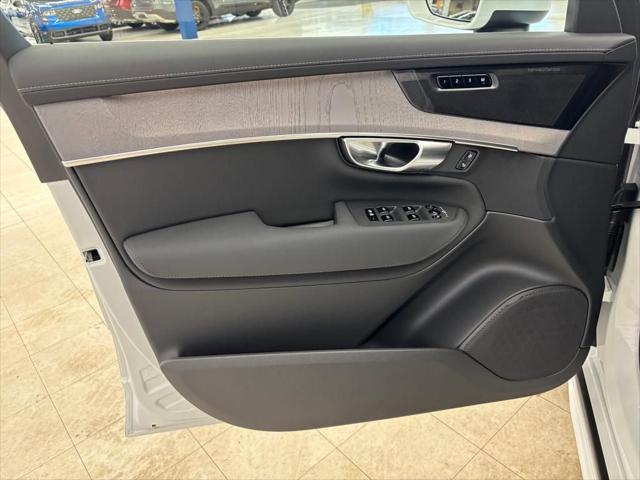 2026 Volvo XC90 Ultra, B6 AWD Gas (mild hybrid), Gasoline, Bright, 7 Seats