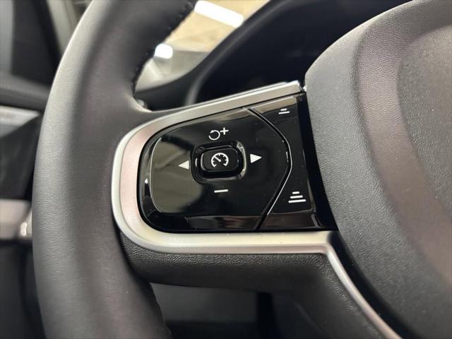 2026 Volvo XC90 Ultra, B6 AWD Gas (mild hybrid), Gasoline, Bright, 7 Seats