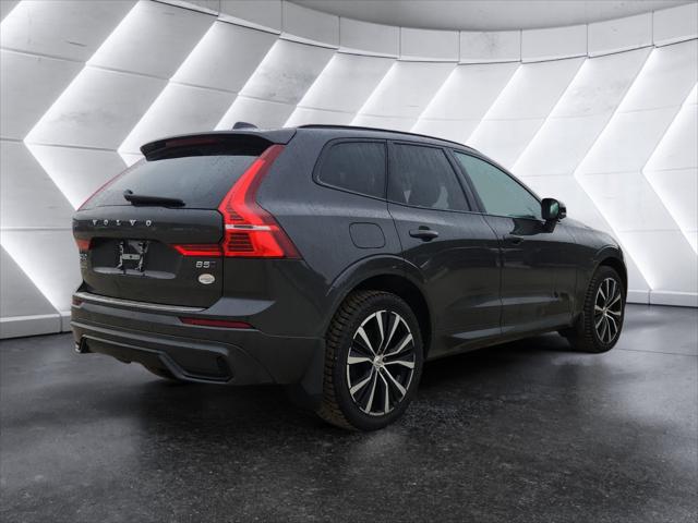 2023 Volvo XC60 B5 Plus Dark Theme