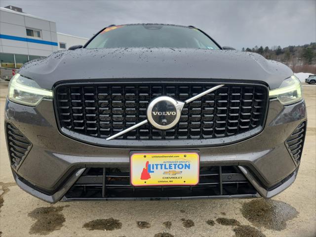 2023 Volvo XC60 B5 Plus Dark Theme
