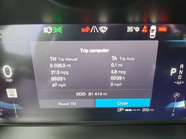 2023 Volvo XC60 B5 Plus Dark Theme