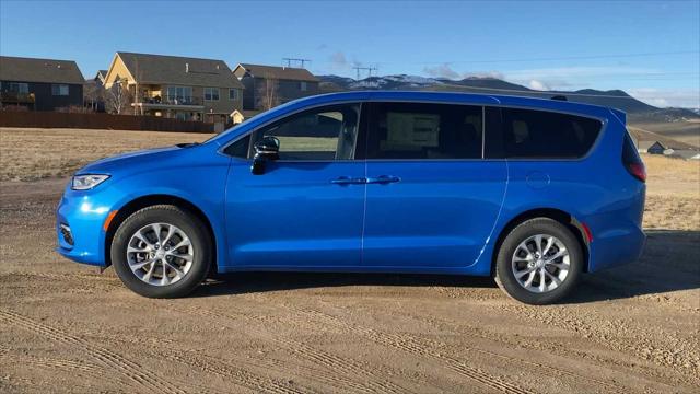 2026 Chrysler Pacifica Limited AWD