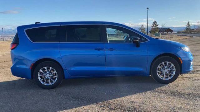 2026 Chrysler Pacifica Limited AWD