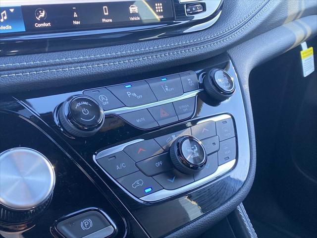 2026 Chrysler Pacifica Limited AWD
