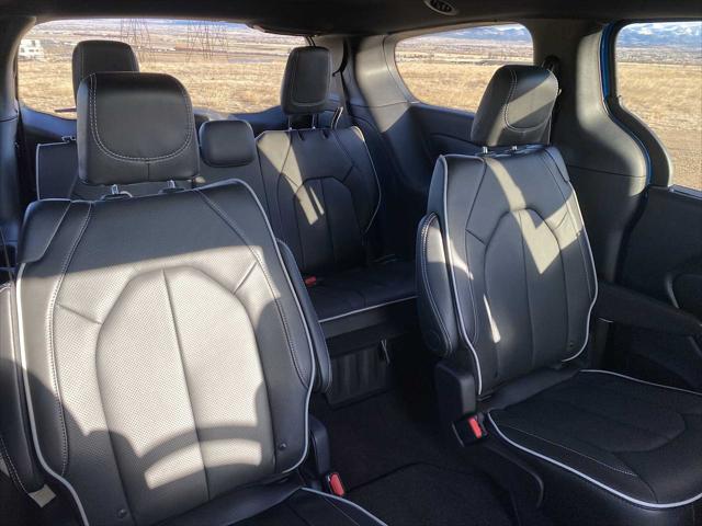 2026 Chrysler Pacifica Limited AWD