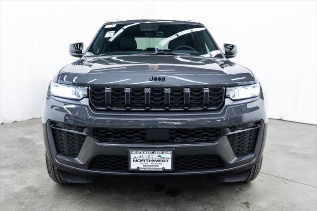 2026 Jeep Grand Cherokee Altitude 4x4
