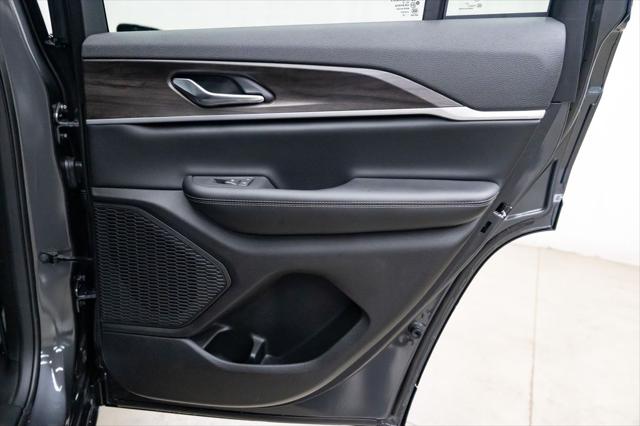 2026 Jeep Grand Cherokee Altitude 4x4