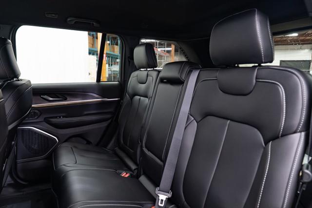 2026 Jeep Grand Cherokee Limited 4x4
