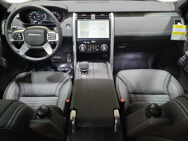 2026 Land Rover Discovery Dynamic SE