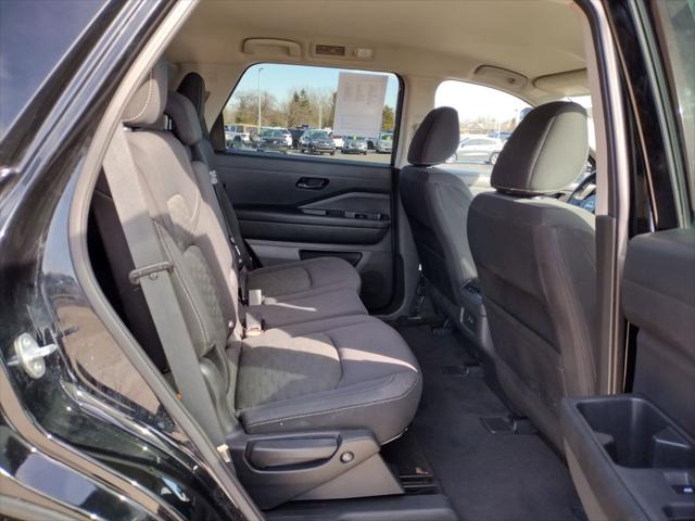 2023 Nissan Pathfinder SV 4WD