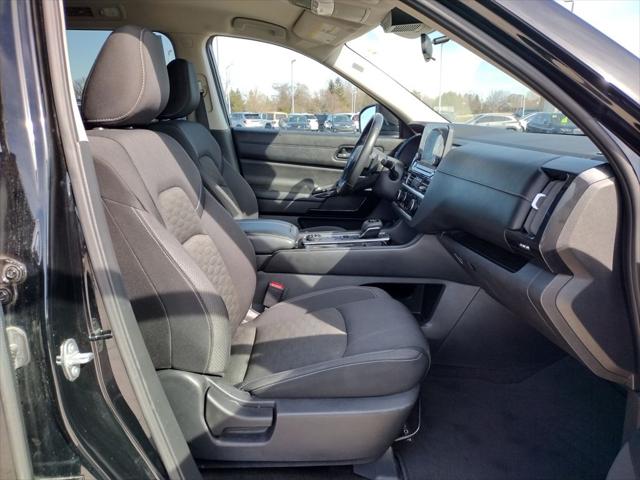 2023 Nissan Pathfinder SV 4WD
