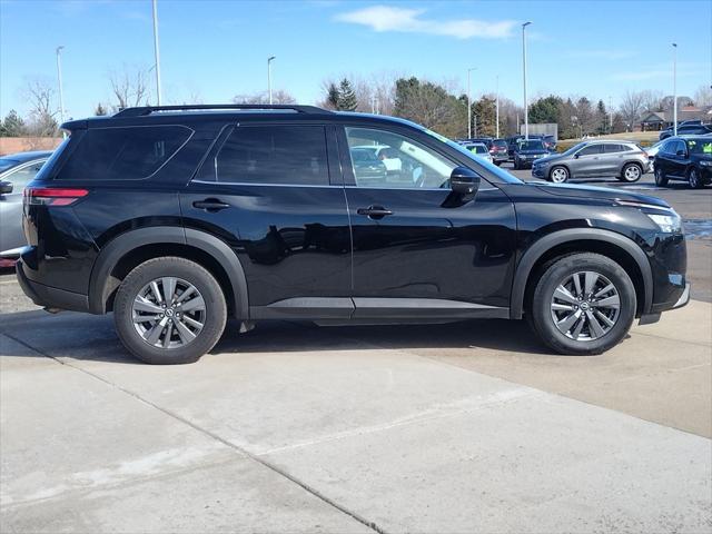 2023 Nissan Pathfinder SV 4WD