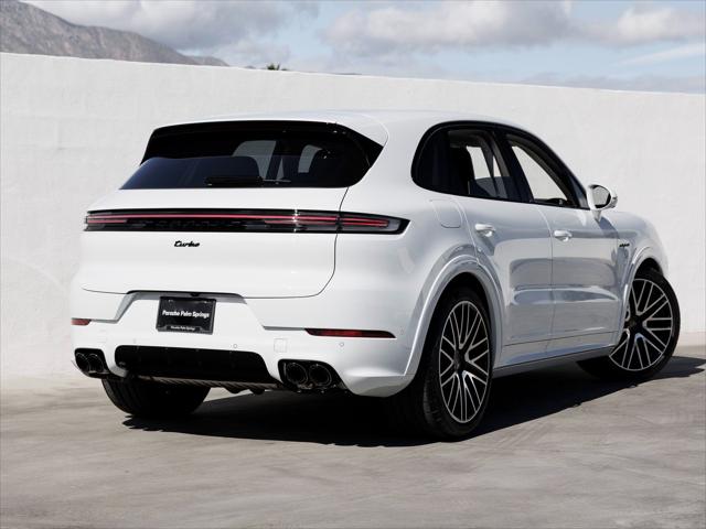 2026 Porsche Cayenne E-Hybrid Turbo